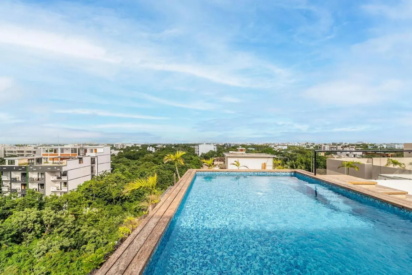 2 Bedroom Oasis With Incredible Rooftop Pool contacts